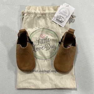 Little love bug infant size 4 soft bottom boot